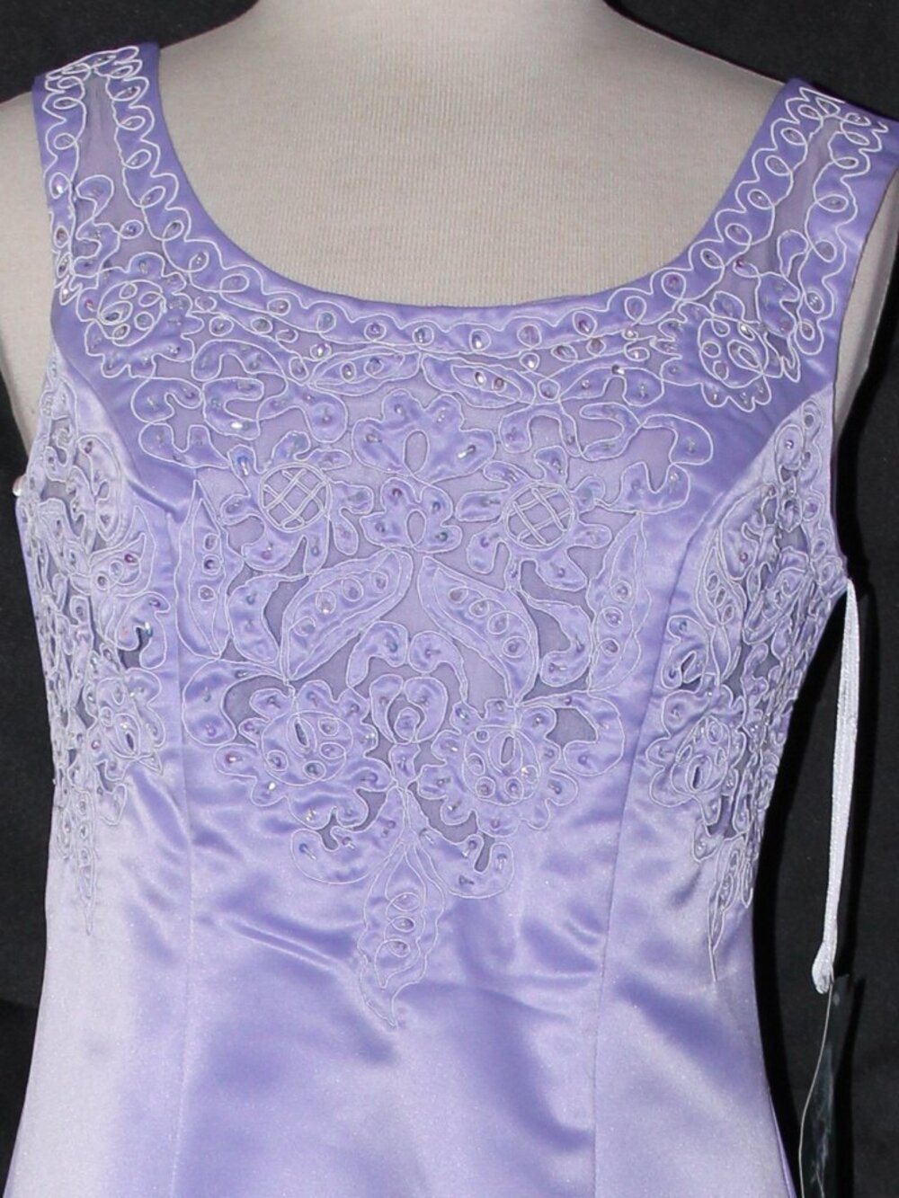 Lenovia #1005 Satin A-line Bridesmaid Dress With Embroidery-Size M-LILAC-NWT - Picture 4 of 4